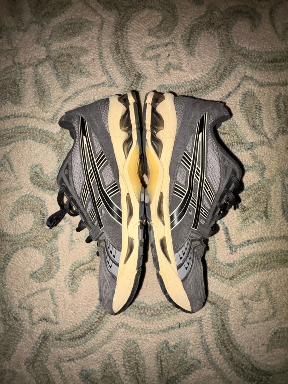 ASICS Gel-Kayano 14 “Black / Cream” – Size 9